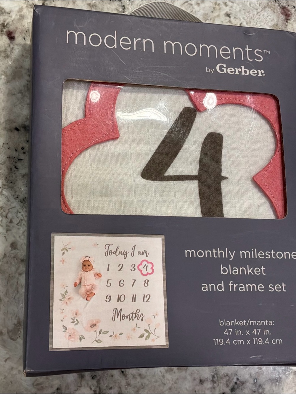 Gerber Modern Moments Pink and White Monthly Milestone Blanket with Frame Accent